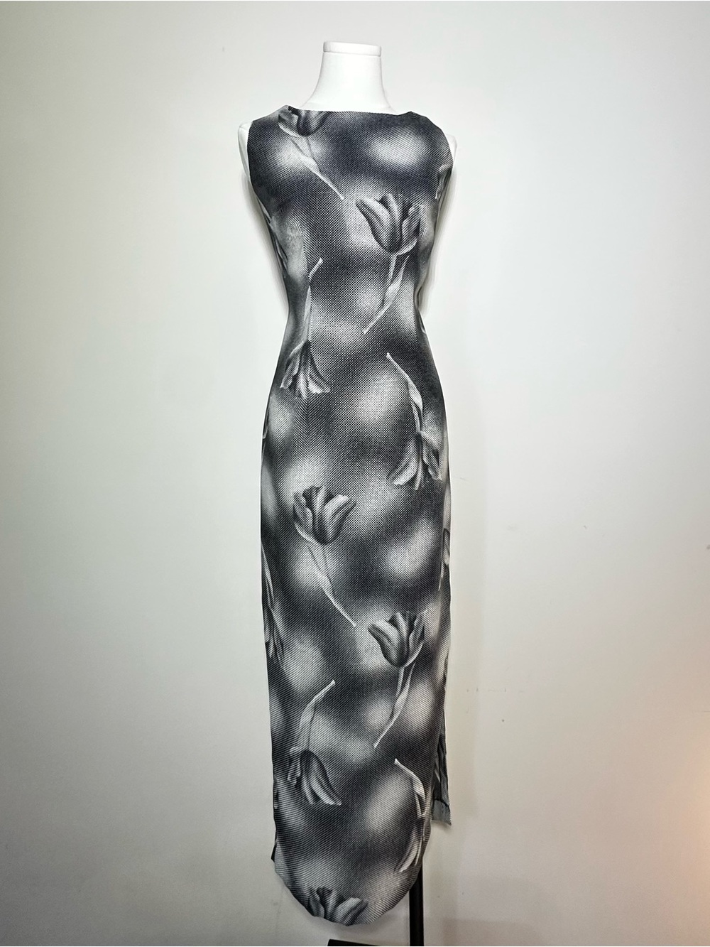 Sleeveless Black & White Floral Maxi Dress